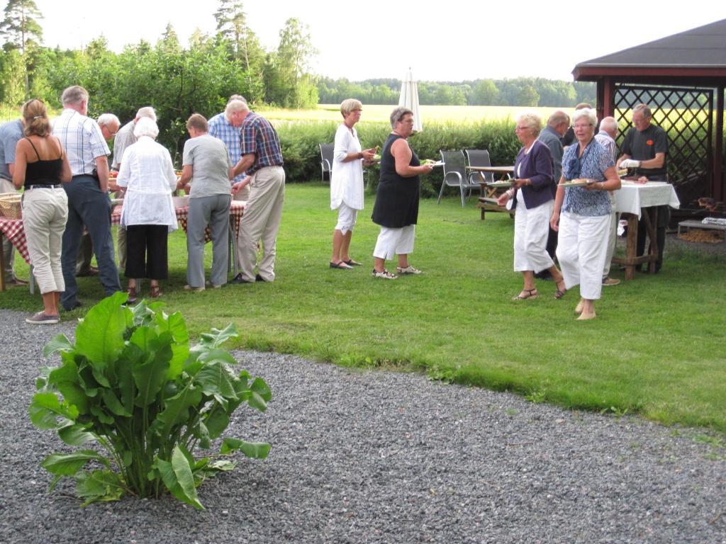 Narebo Gardshotell Lidköping Exterior foto